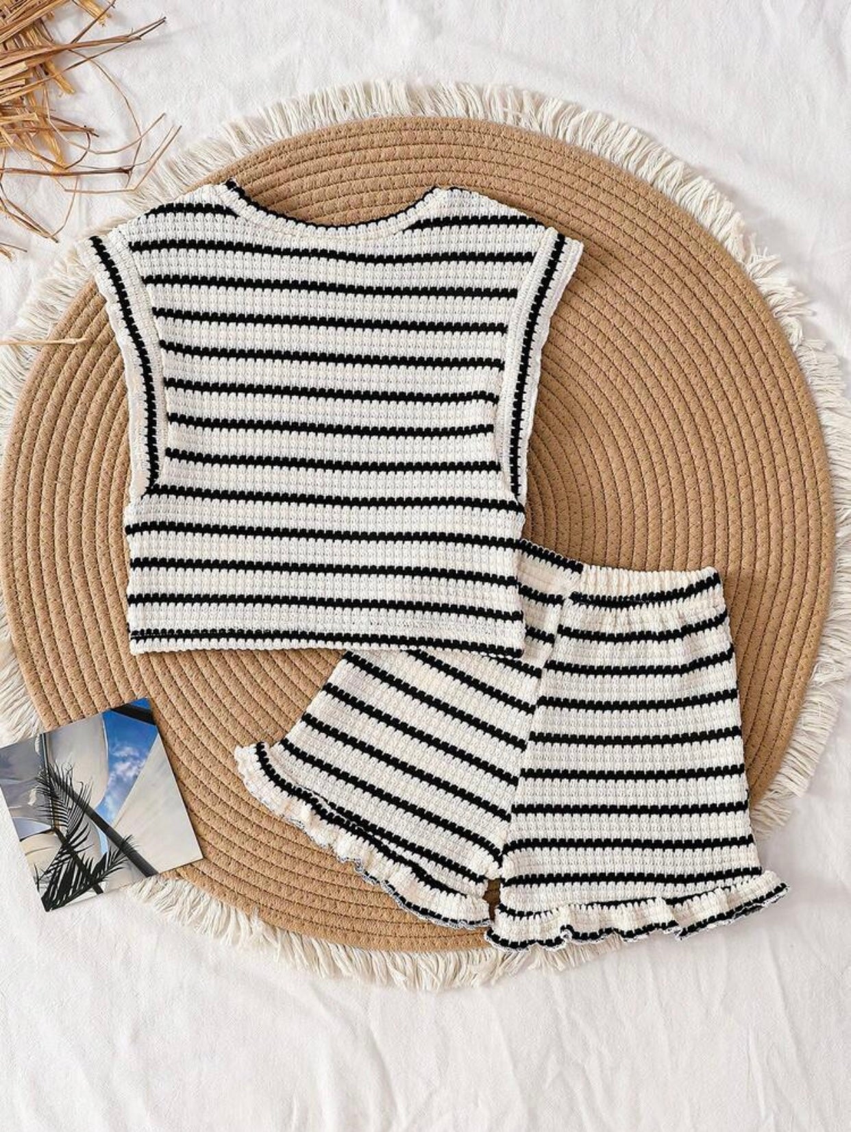 Girls’ Outfit