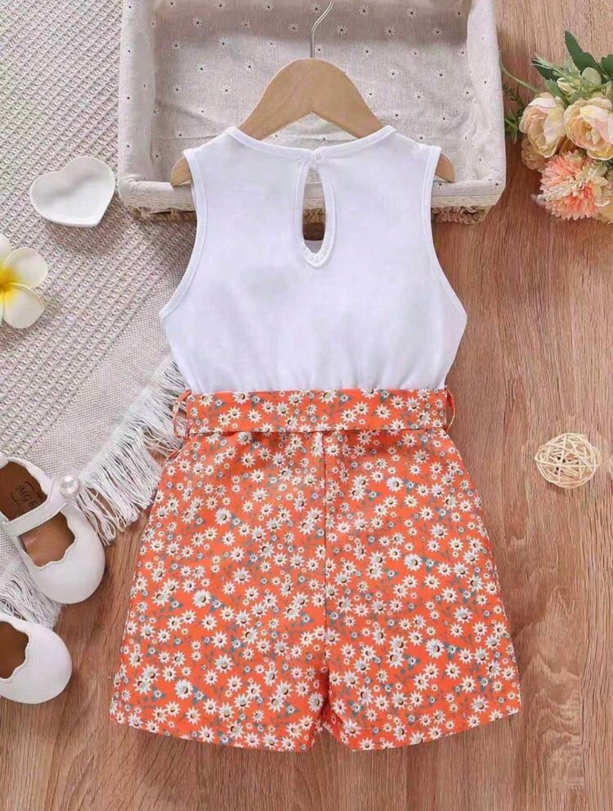 Girls’ Outfit