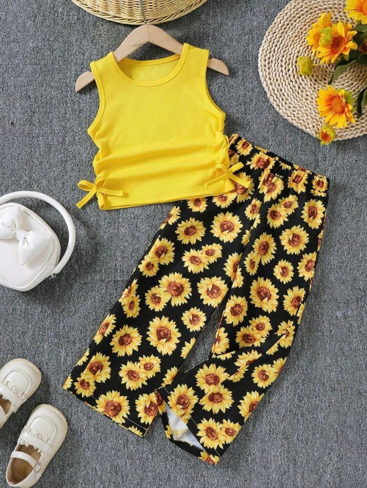 Girls’ Outfit