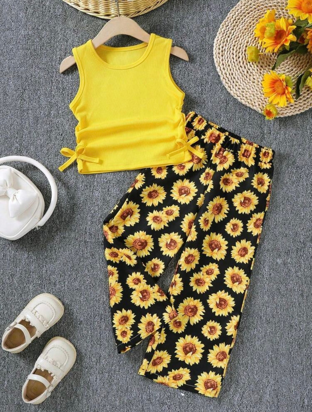 Girls’ Outfit