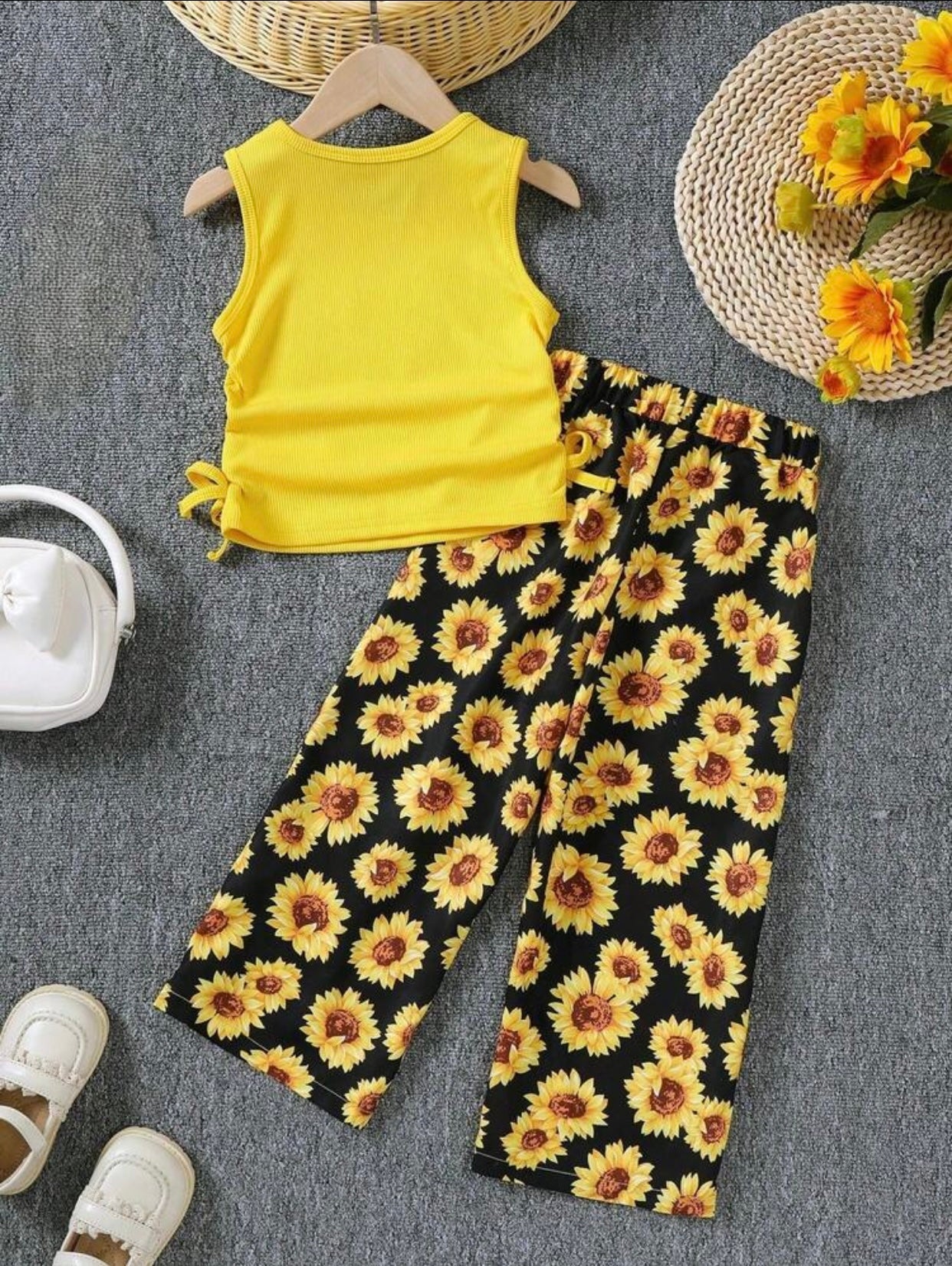 Girls’ Outfit