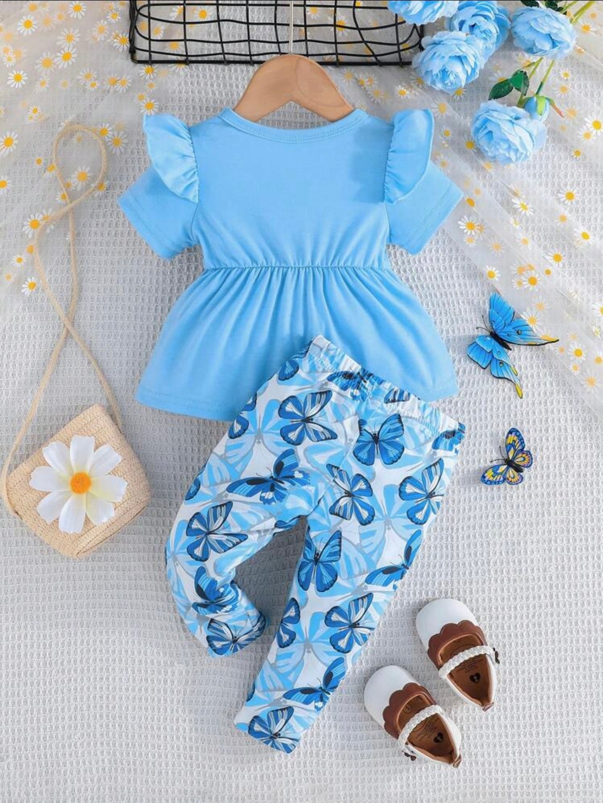 Girls’ Outfit