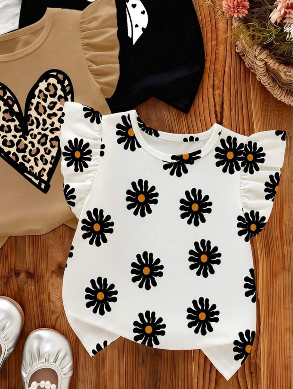 Short sleeve t-shirt