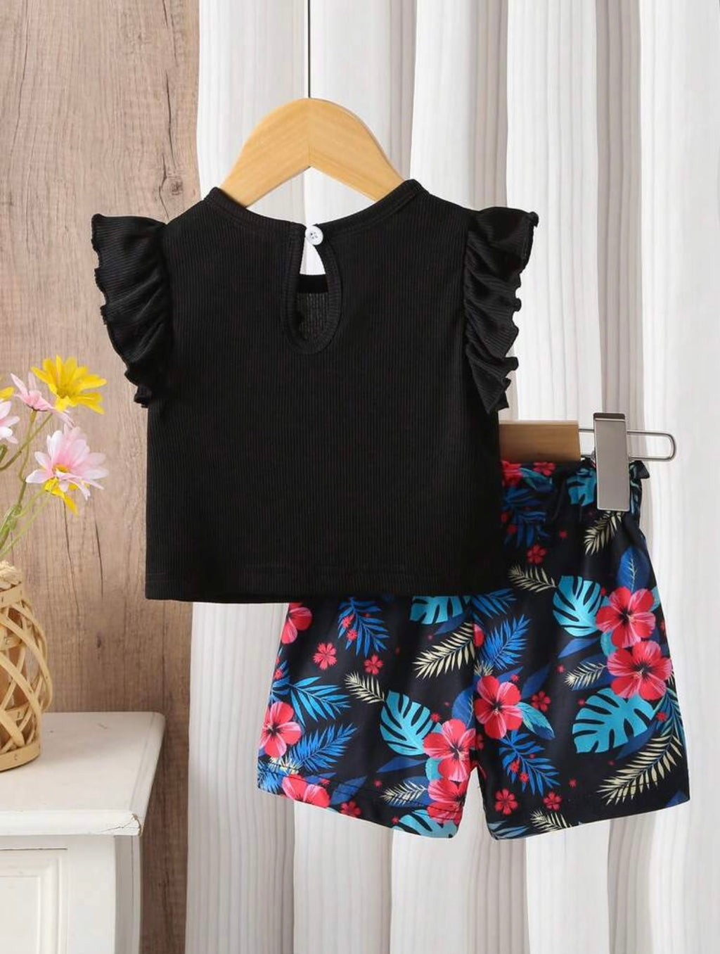 Girls’ Outfit