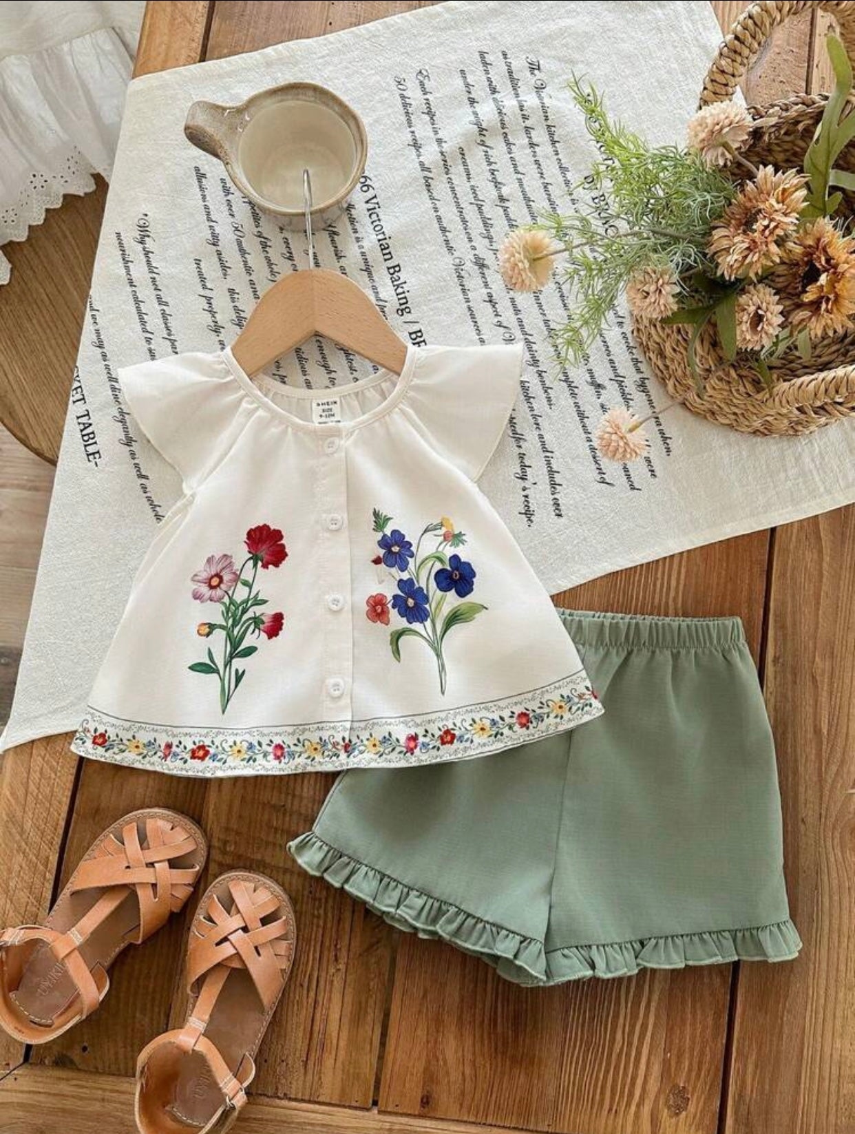 Girls’ Outfit