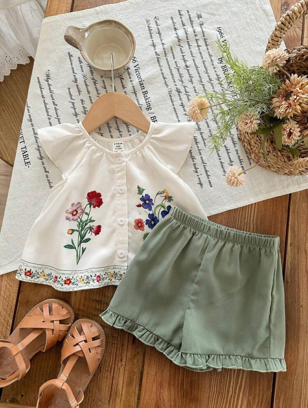 Girls’ Outfit