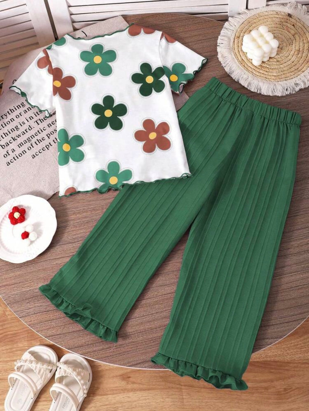 Girls’ Outfit
