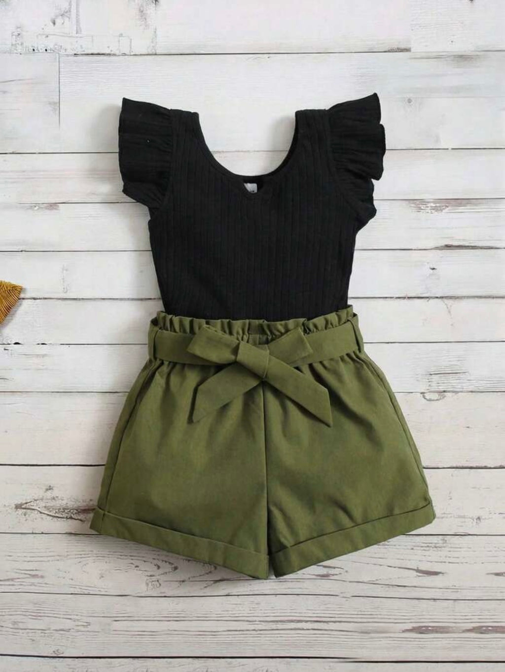 Girls’ Outfit