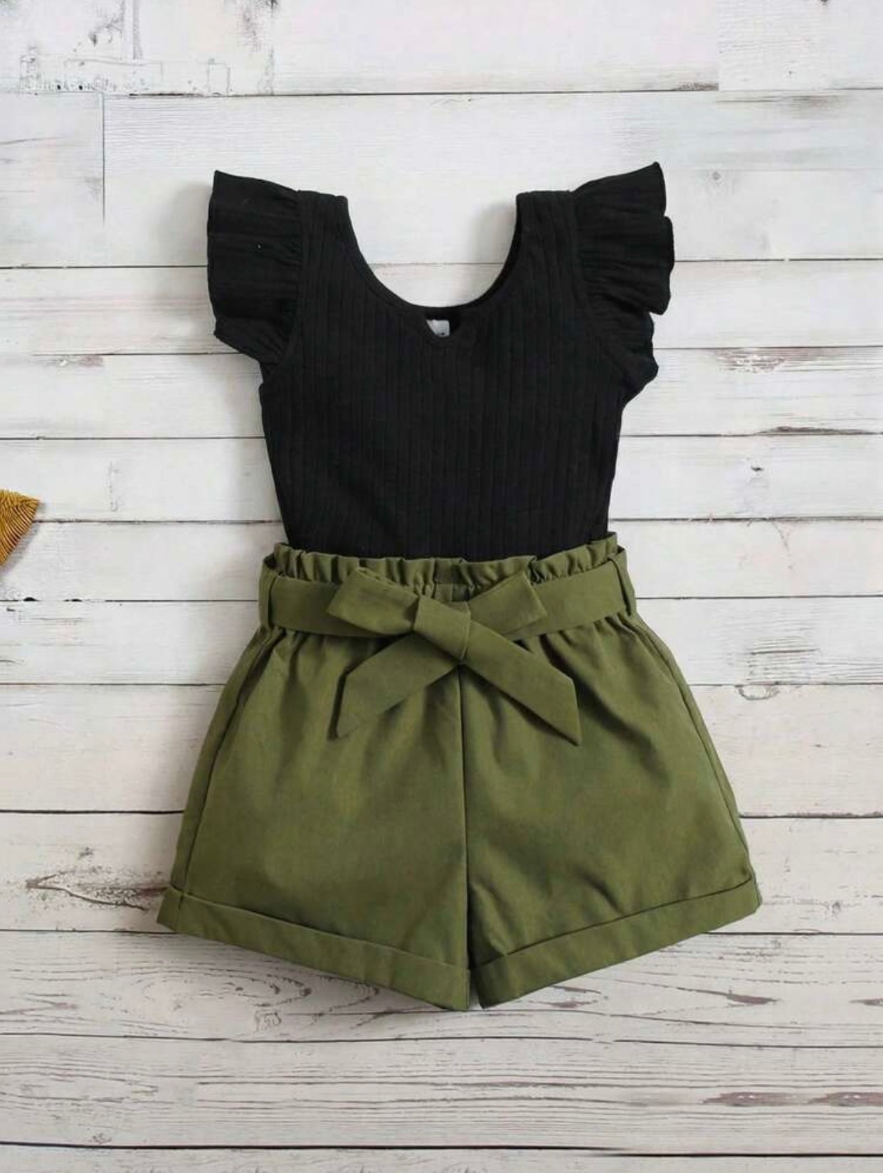 Girls’ Outfit