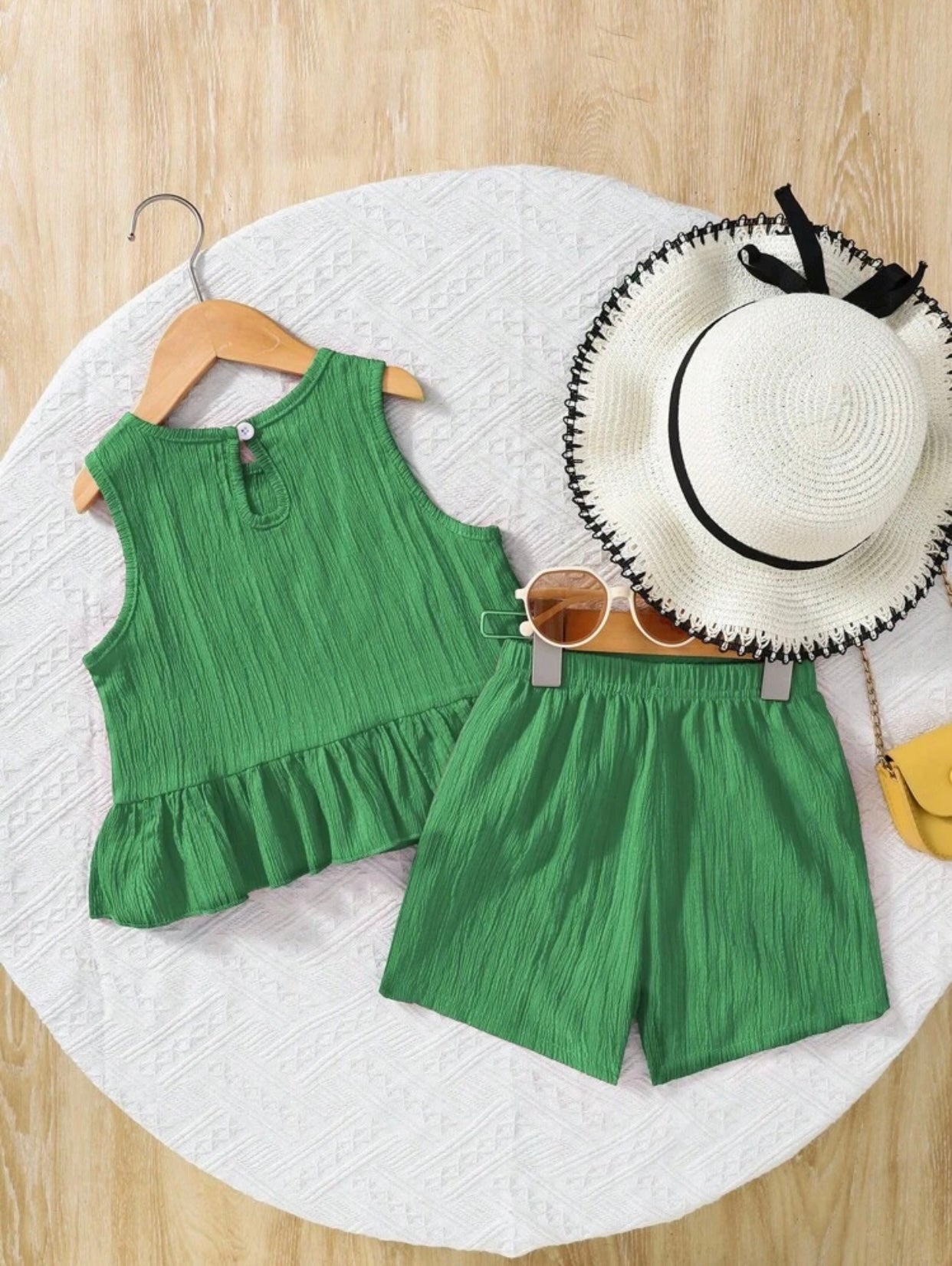 Girls’ Outfit